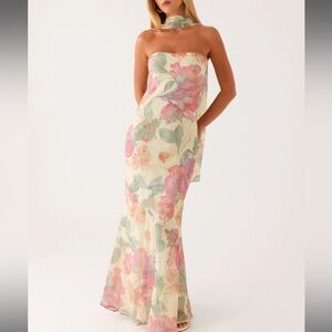 Under The Pagoda Maxi Dress - Yellow Peony